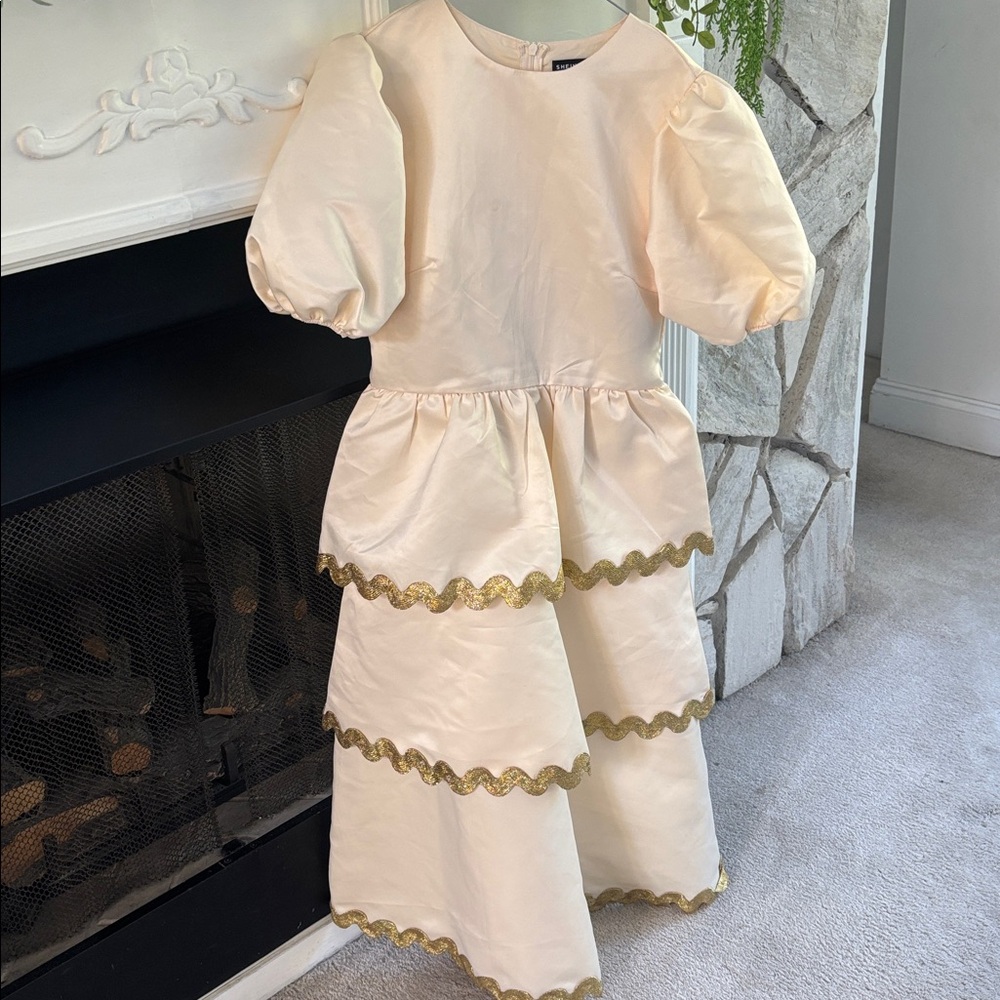 SHEIN Cream Satin Top